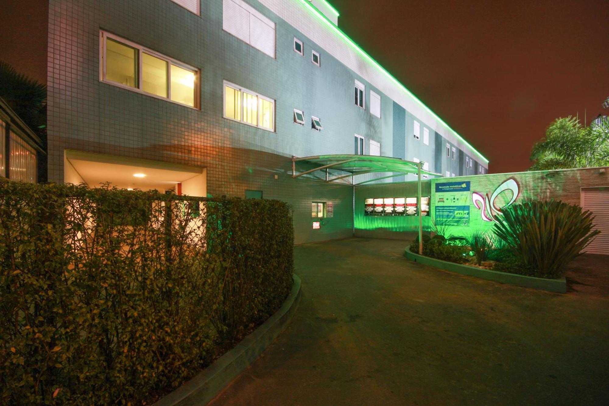 Vitara Motel (Adults Only) Taboao da Serra Exterior photo