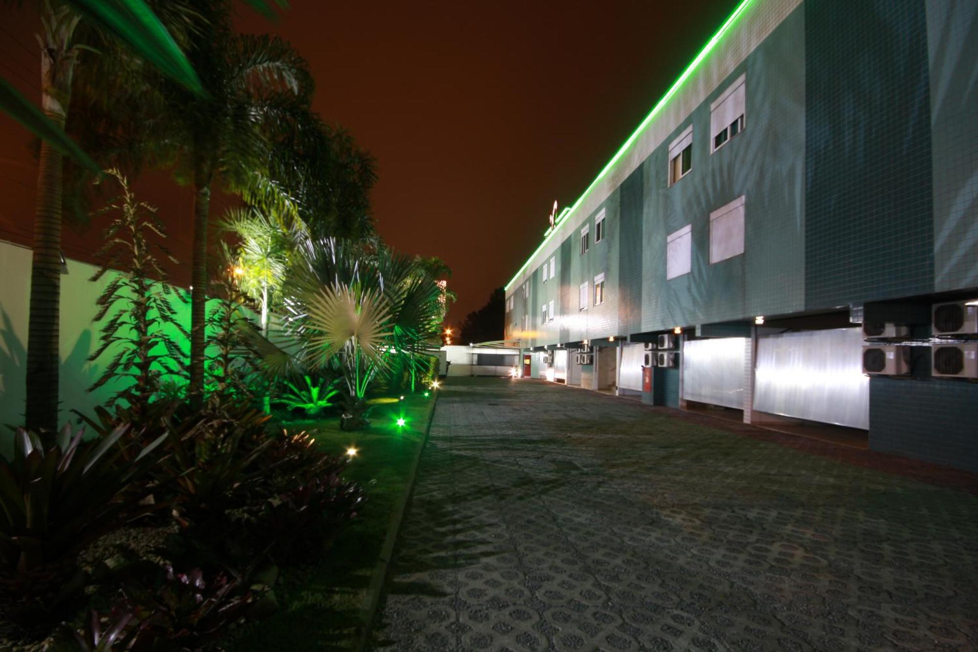 Vitara Motel (Adults Only) Taboao da Serra Exterior photo